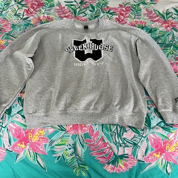 Greek House gray crewneck size large - Picture 2 of 5